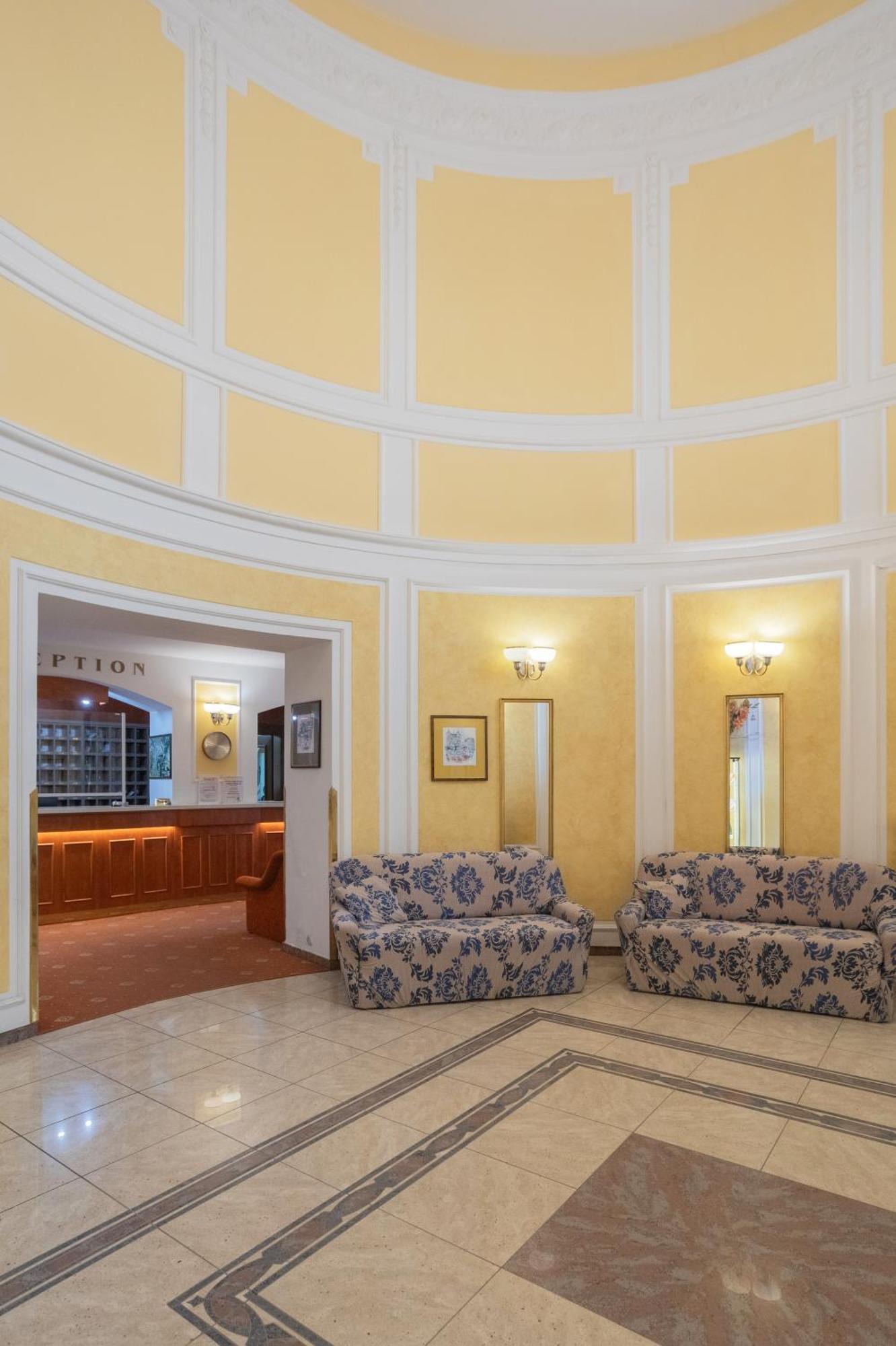 Hotel Flora Mariánské Lázně Extérieur photo